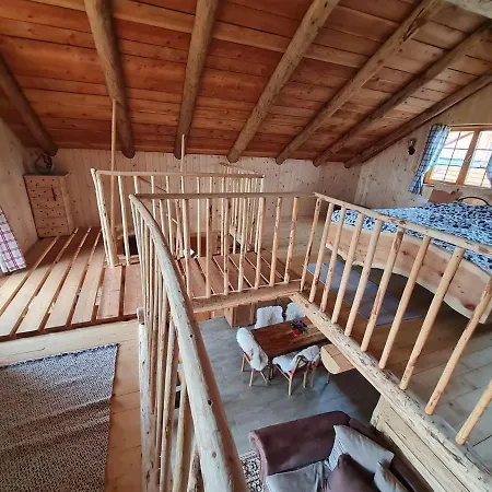 Naturstammhaus-blockhaus *